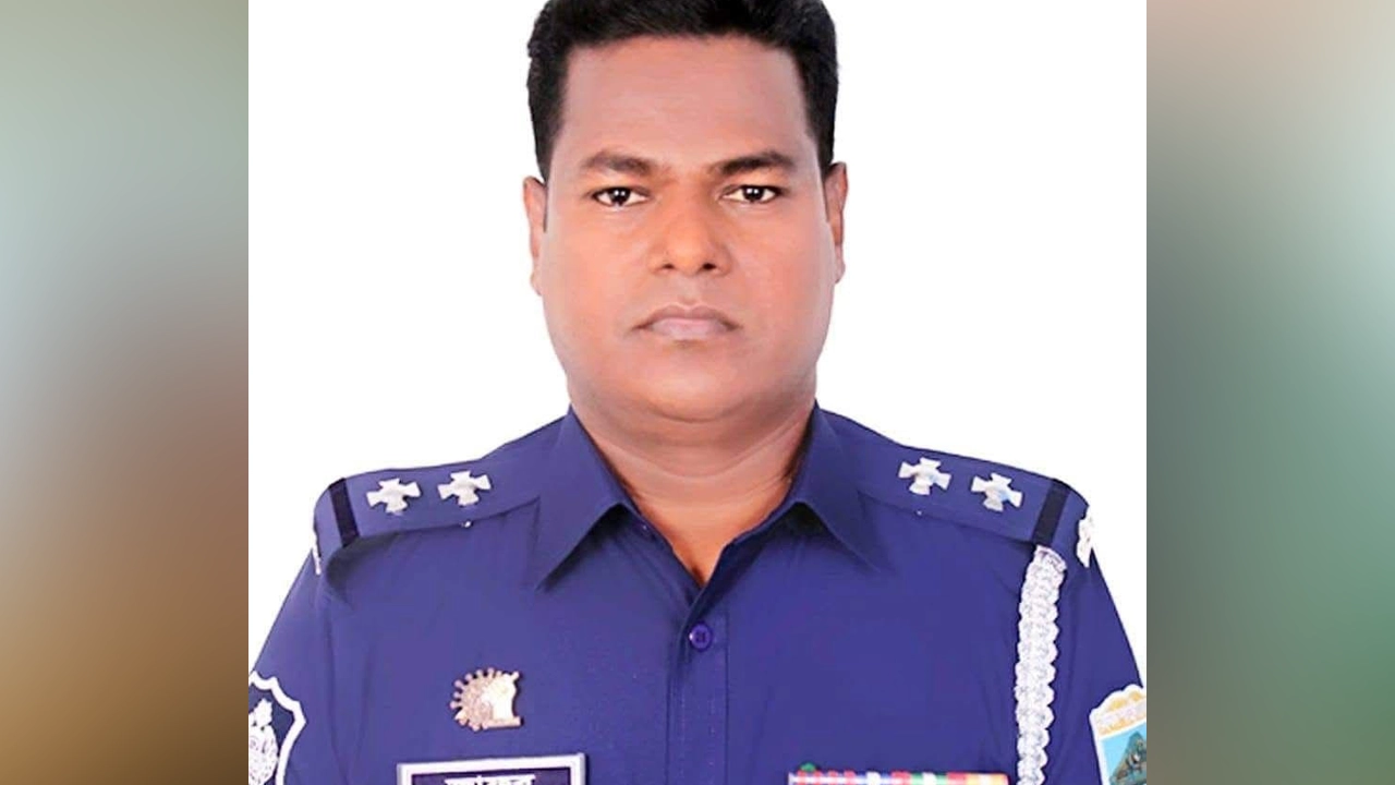 ৫ লাখ টাকা ঘুষ চেয়ে বরখাস্ত সেই এসআই